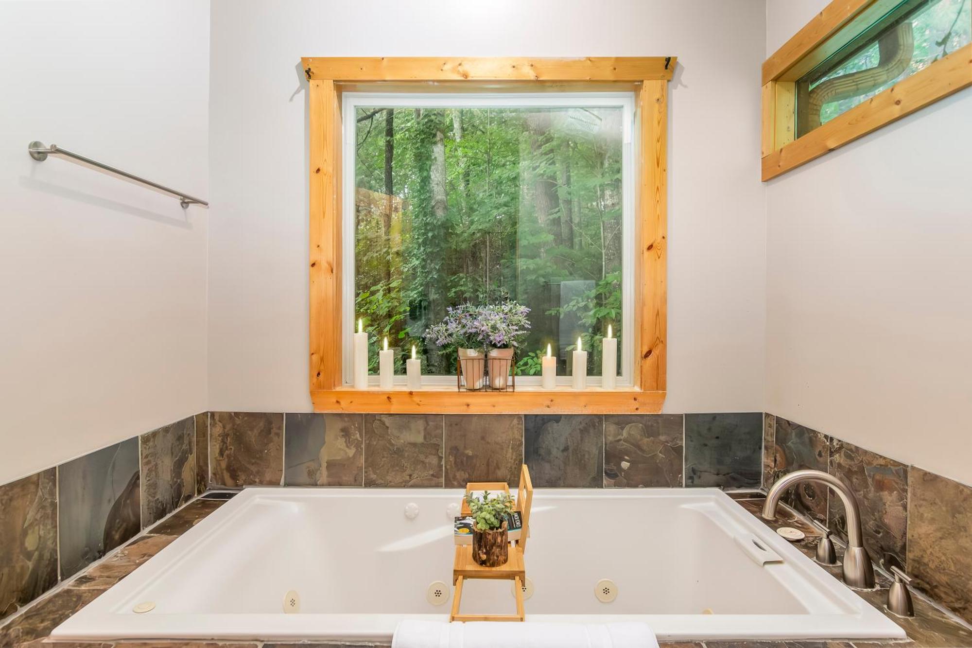 Amazing Creek View Cabin W/ Hot Tub, Firepit & Pool Table 엘리제이 외부 사진